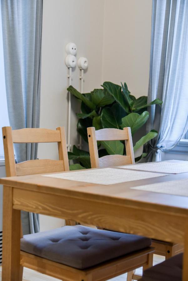 Erst Guest House Athene Buitenkant foto